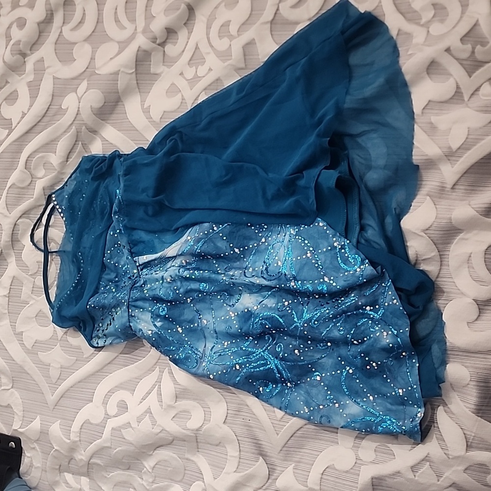 Weisman danc/figure Skatinf costume Child Large